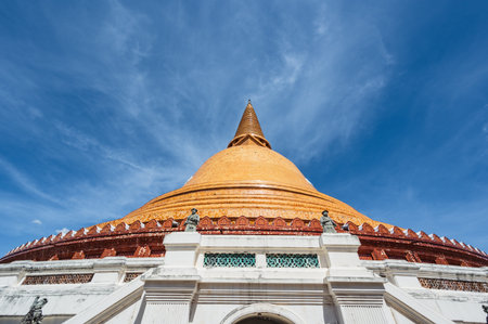 Phra Pathommachedi or Phra Pathom Chediis a Buddhist stupa in Thailand. a temple in the town center of Nakhon Pathom, Nakhon Pathom Province, Thailandの写真素材