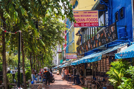 Bangkok.11.0.2022:unacquainted people sightseeing in Little India in Bangkok.Pahurat Little India is the home of the Thai-Indian community in Bangkokのeditorial素材