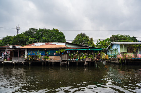 Bangkok.Thailand 24.09.2022 khlong bang luang floating market is a quaint market just a short distance outside the city center of Bangkok.the canal side Artist House at Khlong Bang Luangのeditorial素材