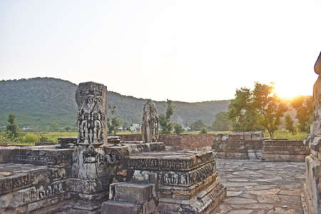 Rajgarh Tehsil, District Alwar, in the state of Rajasthan is famous for housing the deity of Lord Shiva in its Neelkanth Temple. The place was earlier known as Rajyapura and then as Paranagar. Neelkanの写真素材