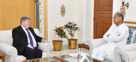Jaipur, Rajasthan, India, March 11, 2021: British Deputy High Commissioner Peter Cook (L) meets Rajasthan Chief Minister Ashok Gehlot (R), discusses investment in various sectors in Rajasthan.のeditorial素材