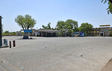Beawar, Rajasthan, India, May 10, 2021: Roadways bus stand wears a deserted look during COVID Red Alert Lockdown from May 10 to 24, amid surge in coronavirus cases, in Beawar. Photo: Sumit Saraswatのeditorial素材