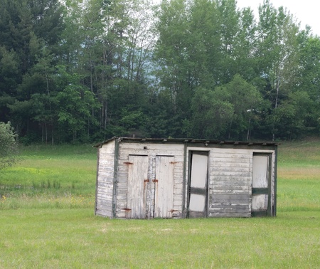 An aging old shed/ outhouse along Route 9N in Corinth, New York.の写真素材