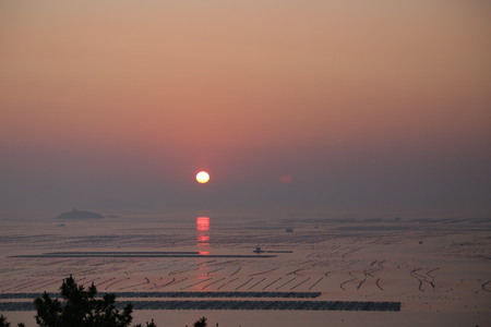 Sunrise over the seaの写真素材