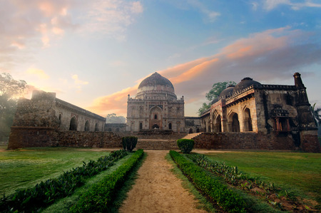 Bada Gumbad Complex at early morning in Lodi Garden Monuments, Delhi, Indiaの写真素材