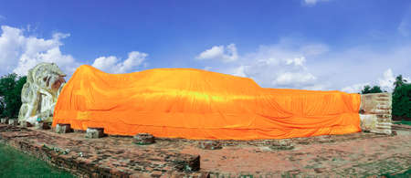 Sleep buddha (Wat Lokaya Suttha temple) in Ayutthaya, Thailandの写真素材