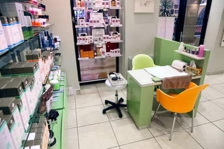 Johannesburg, South Africa - April 27 2011: Interior of an Up-Market Salon Nail Barのeditorial素材
