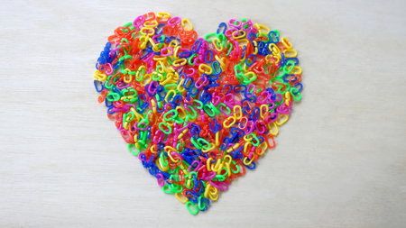 Pile of Heart Shaped Plastic Chainsの写真素材