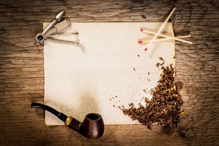 Pipe, old paper and tobaccoの写真素材