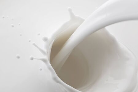 milk splashの写真素材