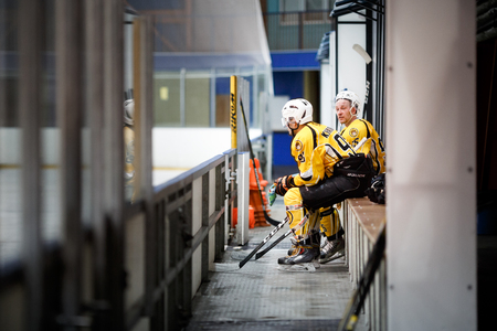 Moscow, Russia - January, 22, 2017: Amateur hockey league LHL-77. Game between hockey team "New Jersey 53" and hockey team "Grizzly-2".のeditorial素材