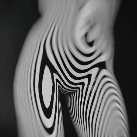 3d Geometric Stripped Pattern Illustration Art, Line Distortion Illusion Design, Abstract Woman Body Figure, Zebra Mannequin, Stripped Dummyの写真素材