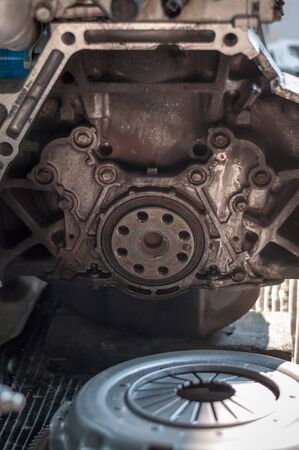 Close up flywheel engine maintenance clutch transmission aluminium blockの写真素材