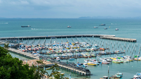 Pattaya city - Bali Hai Pier beach view of pattaya chonburi province on 2017 , Thailandのeditorial素材