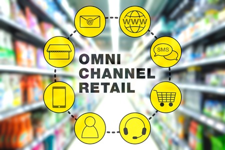 Foto de Omni Channel Retail Marketing Concept - Imagen libre de derechos