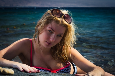 beautiful photos of beautiful girls on the beach.の写真素材