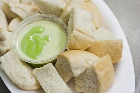 Green bread custard and steam bread split