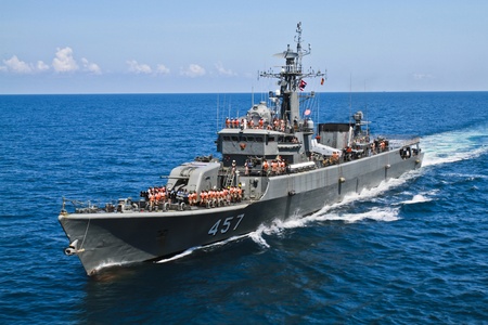 CHONBURI,THAILAND- MAR 6, Petty officer student of Royal Thai Navy practice training course on His Thai Majestic ship Kraburi on March 6,2012 in Thai gulf,Chonburi,Thailand のeditorial素材