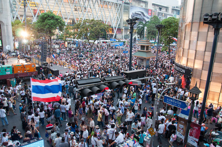 BANGKOK THAILAND - FEBRUARY 2 : Unidentified protesters gather Ratchaprasong intersection to anti government and not voting in the day of the election under the concept of Bangkok shutdown on Feb 2, 2014 in Bangkok, Thailand.のeditorial素材