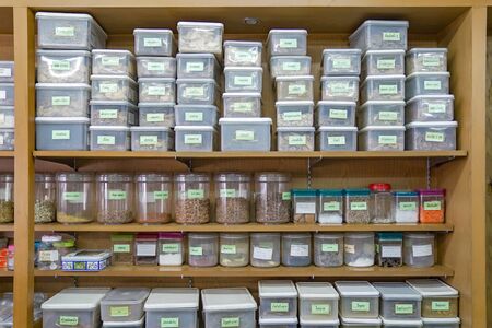 BANGKOK, THAILAND - 15 Nov, 2018: The Environment of Local Vintage Thai Herb shop that prepare for the custormer to buy.のeditorial素材