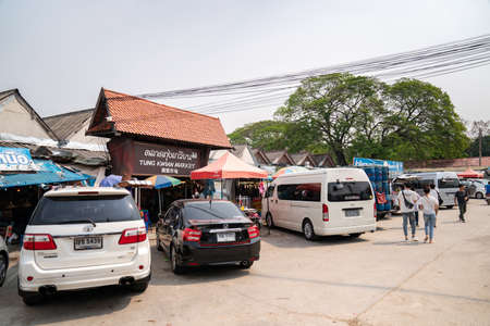 Lampang, Thailand - 28 Mar 2021, Environment of CarParking in front of Kad Tung Kwain Market, Local Traditional Marketplace in Lampang in Coronavirus disease (COVID-19) period. Lampang, Thailand.のeditorial素材