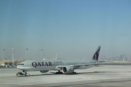 Side view of a Qatar Airways aircraftのeditorial素材