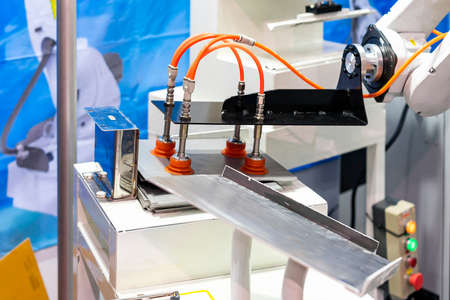 high technology and precision robot arm and automatic vacuum or suction cup for pick & place...