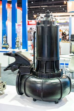 submersible automatic pump or axial flow pump for conveying water or liquid sludge waste water etc....