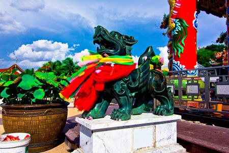 lion infront the palaceの写真素材