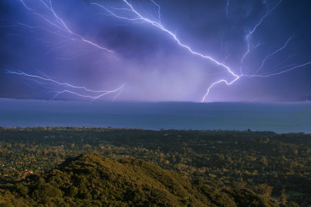 Hiking Cold Springs trail in Santa Barbaraの写真素材