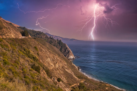 Northern Big Sur coastline in the springの写真素材