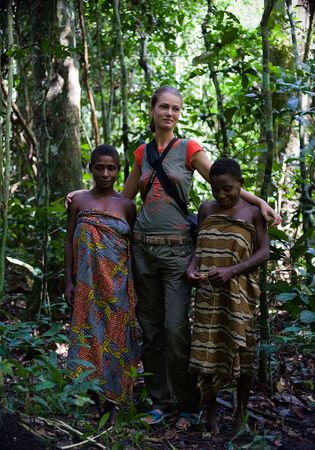 Africa. Jungle of the Central-African Republic. On November, 2nd, 2008. Girls from tribe Baka with the white woman.のeditorial素材