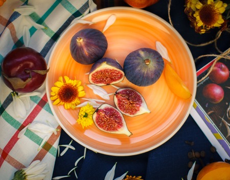Figs on plateの写真素材