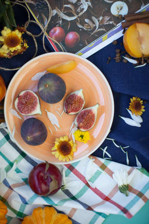 Figs on plateの写真素材