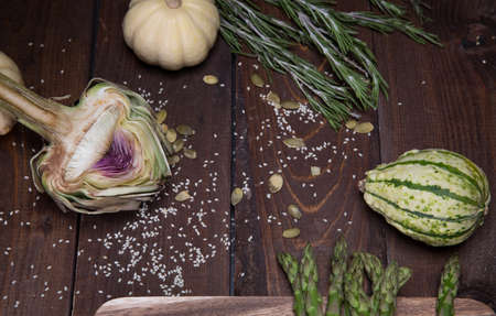 artochoke and aspargusの写真素材