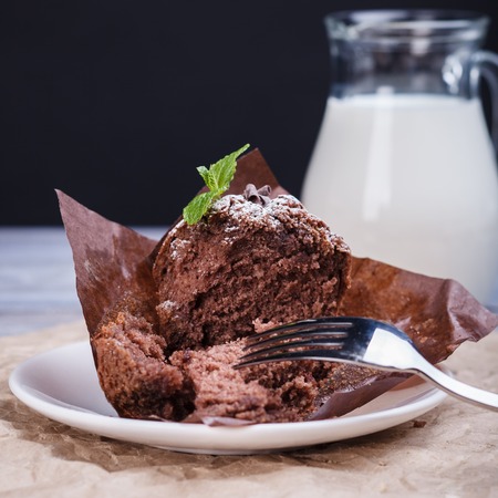 fresh blackberry cupcake with berries and milkの写真素材