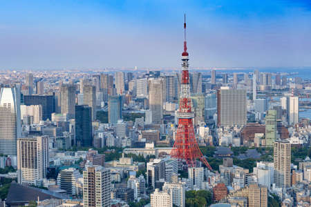 Tokyo Tower with skyline cityscape in Japan - Imageのeditorial素材
