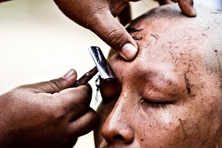 Thailand's traditional values, religious men to return to their parents.のeditorial素材