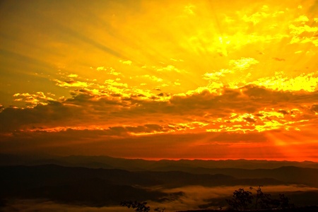 The sunshine cover with more cloud in morning at hillの写真素材