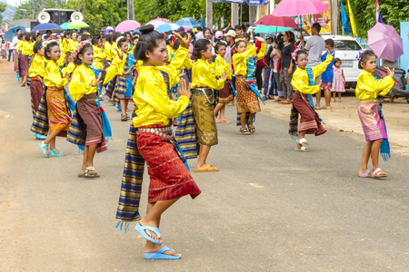 SISAKET,THAILAND. On October 1, 2016, in rural northeastern province of Sisaket, 
Rural girl dancing in traditional Sart Thai. SART THAI  is an important tradition of rural Thailand.のeditorial素材
