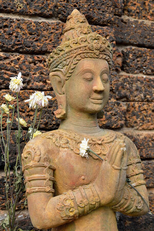 Angel statue put the palms of the hands together in salute, art of sculpture, Thailandの写真素材
