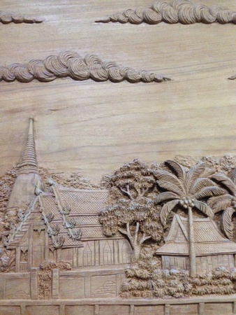 Wood sculpture の素材