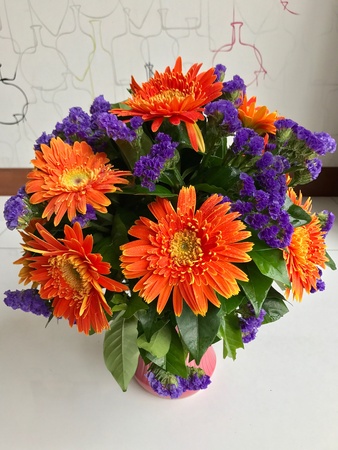 Orange gerbera flower bouquetの素材