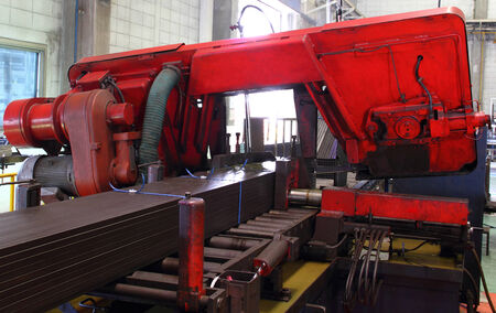 Cutting steel Machine in factory