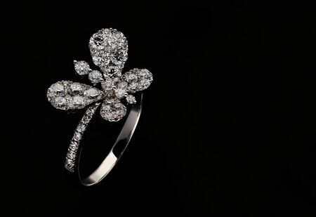 Diamond ring on Black Backgroundの写真素材