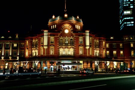 tokyo station marunouchi entrance night viewのeditorial素材