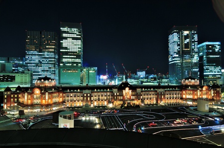 tokyo station marunouchi entrance night viewのeditorial素材