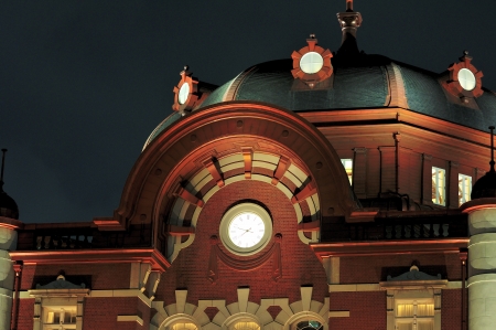 tokyo station marunouchi entrance night viewのeditorial素材