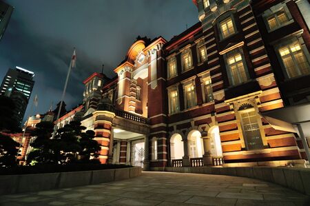 tokyo station marunouchi entrance night viewのeditorial素材