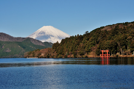 Mount Fuji and Lake Ashiのeditorial素材